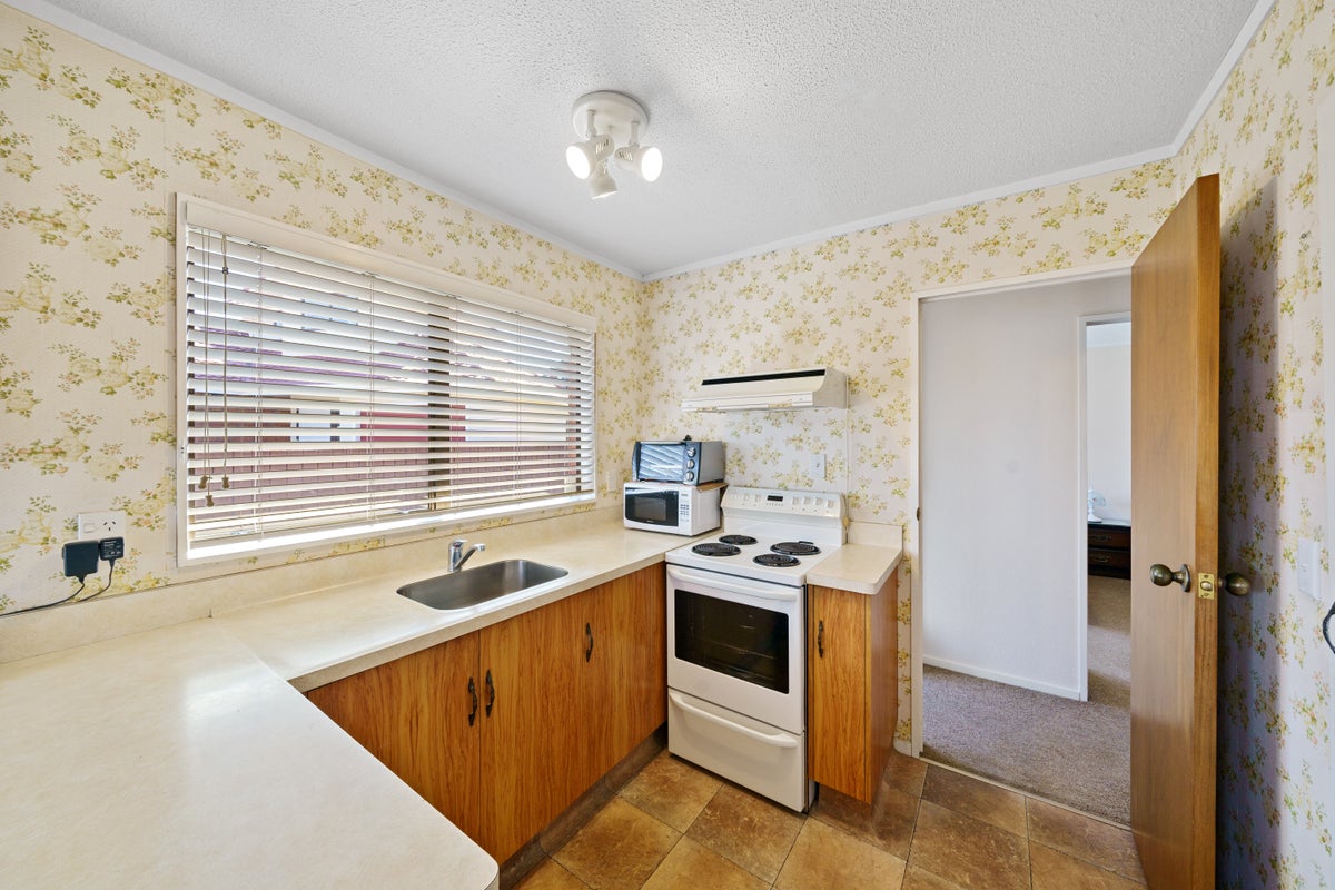 18A Cressy Street, Waterloo, Lower Hutt - Carousel 2