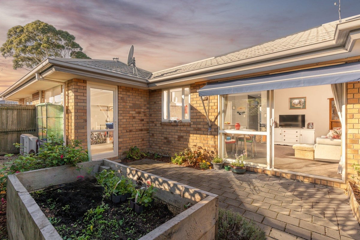9/446 Ferry Road, Woolston, Christchurch - Carousel 2