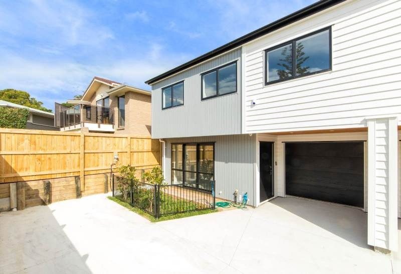 20B Jamaica Place, Blockhouse Bay, Auckland - Carousel 1