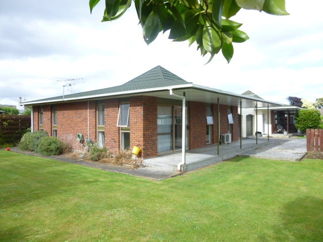 0 , Waikanae - Carousel 1