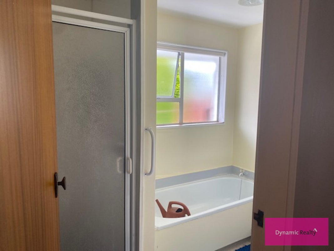 27 Ambleside Drive, Burnside, Christchurch - Carousel 6