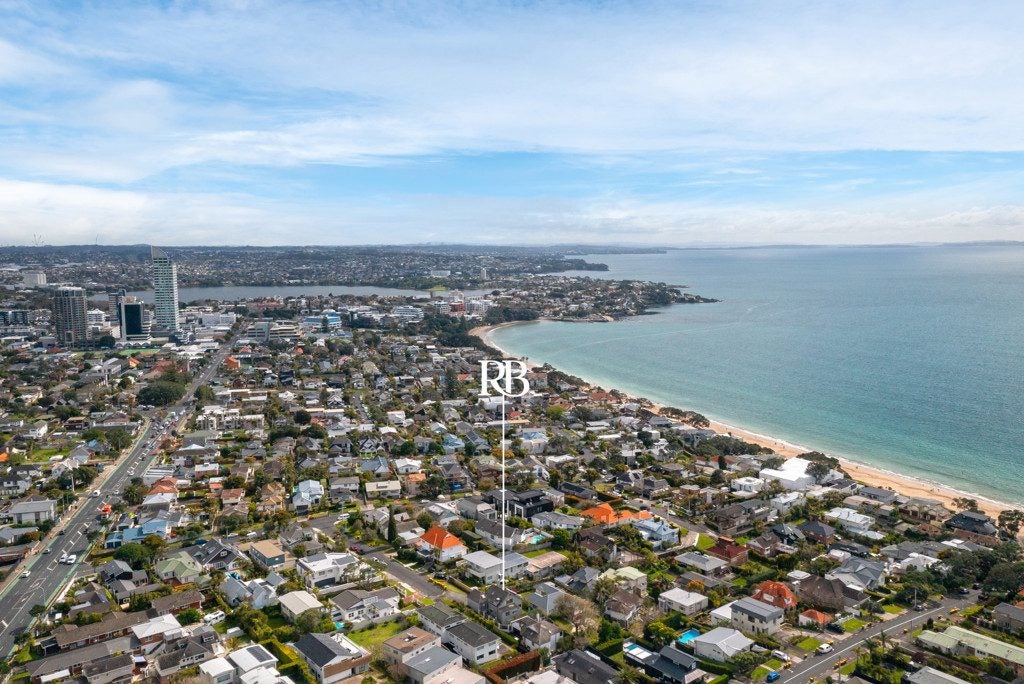 8 Brown Street, Hauraki, Auckland - Carousel 25