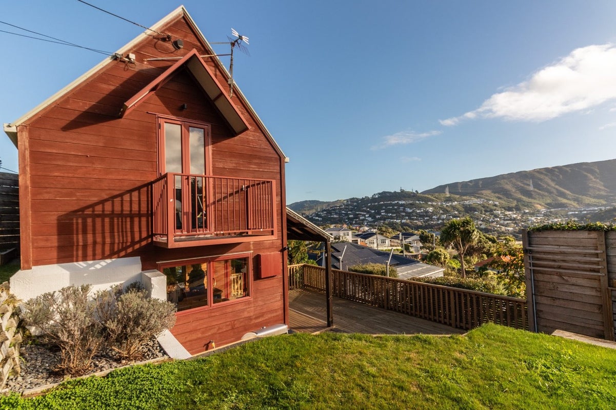 294 Cockayne Road, Ngaio, Wellington - Carousel 1