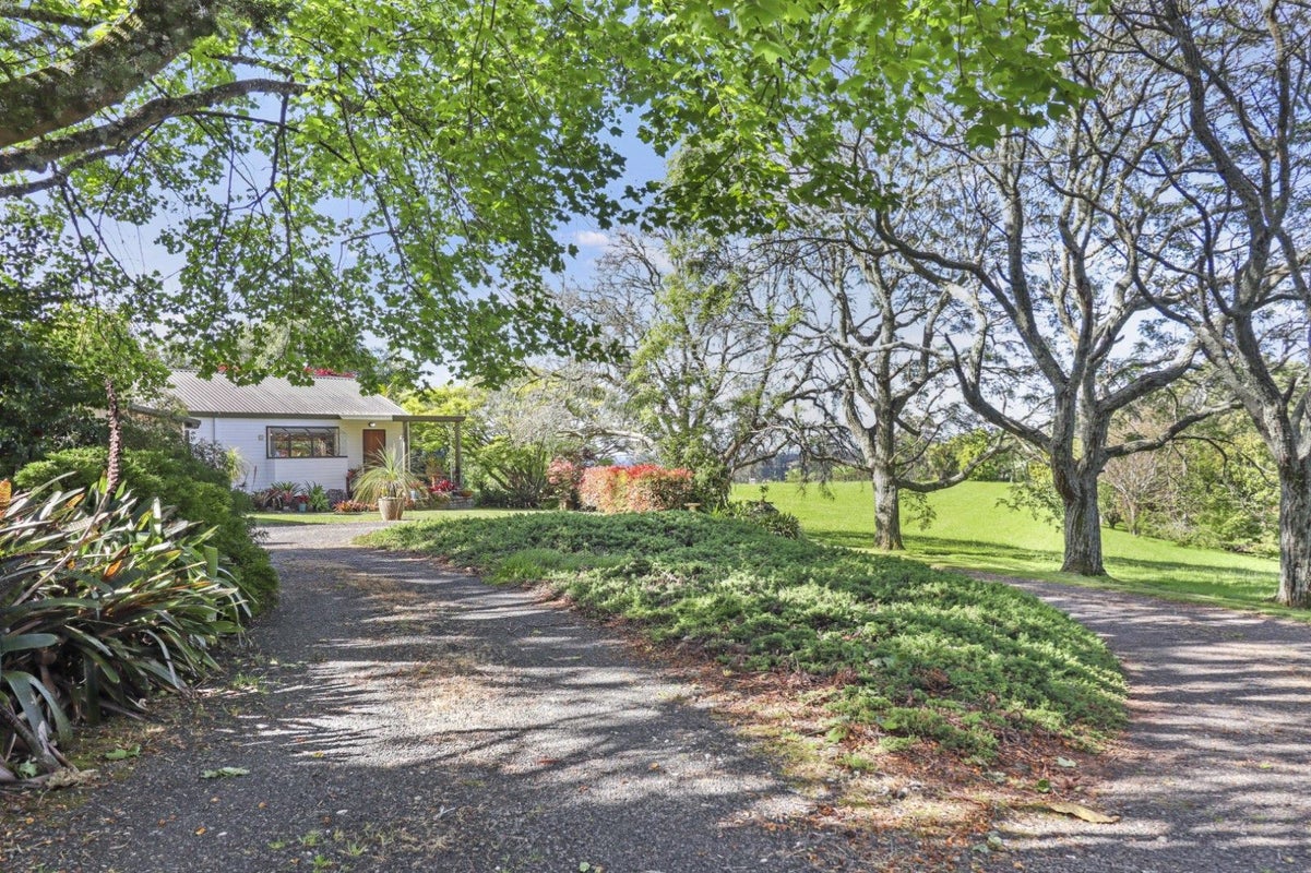 72 Pine Ridge Lane, Aongatete, Katikati - Carousel 1