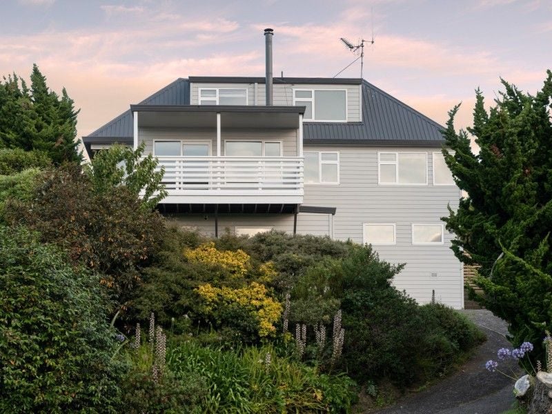 53 Emily Place, Bellevue, Tauranga - Carousel 1