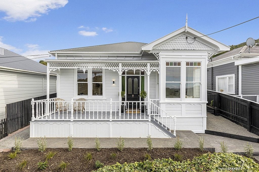 85 Nottingham Street, Karori, Wellington - Carousel 2