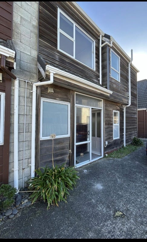 3/15 Apu Crescent, Lyall Bay, Wellington - Carousel 1