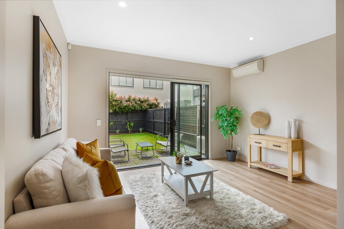 11 Kerewhenua Crescent, Hobsonville, Auckland - Carousel 2