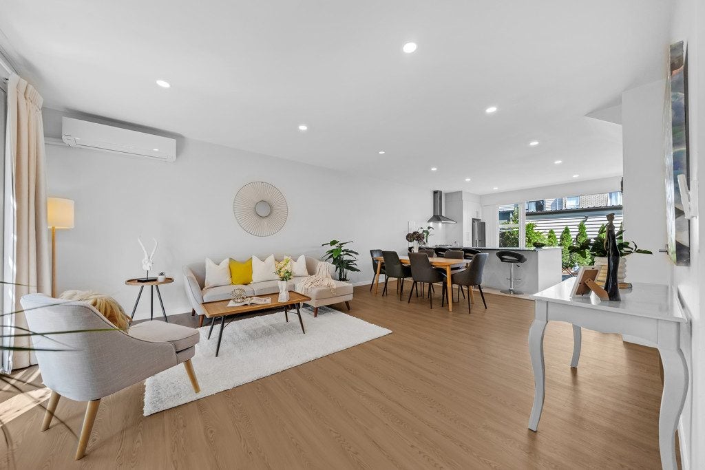 16 Hakawai Avenue, Takanini, Auckland - Carousel 1