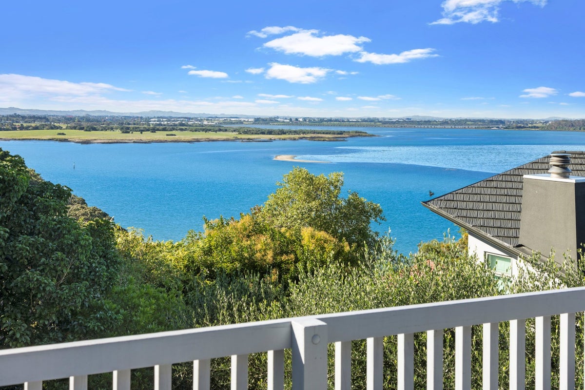 38A Aldersgate Road, Hillsborough, Auckland - Carousel 1