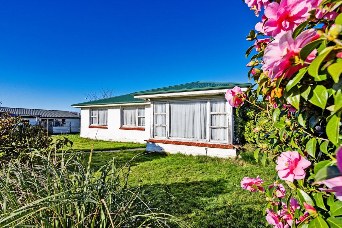 15 Monowai Street, Strathern, Invercargill, Southland - Carousel 1