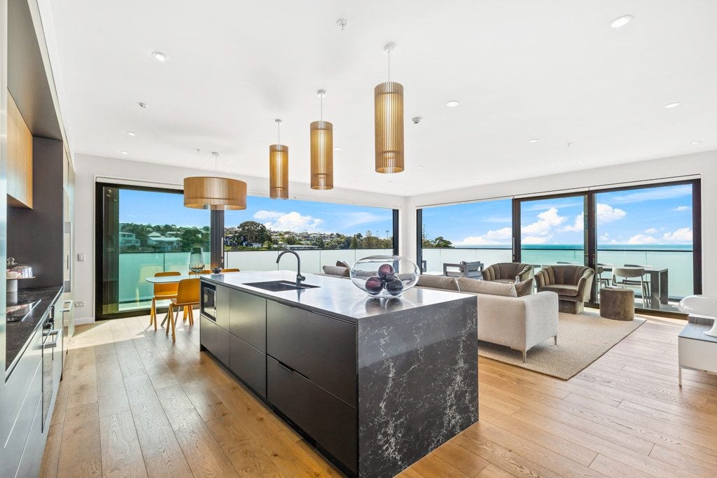 503/4 Bute Road, Browns Bay, Auckland - Carousel 1