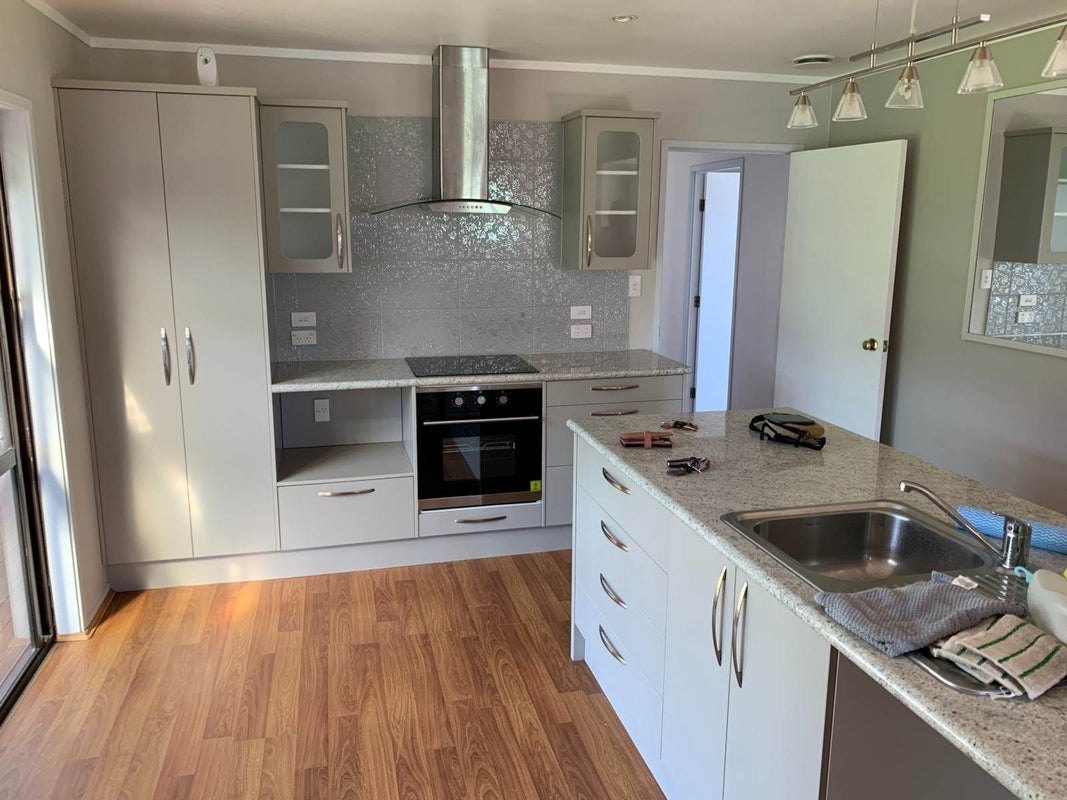 18 Brightside Road, Stanmore Bay, Whangaparaoa - Carousel 1