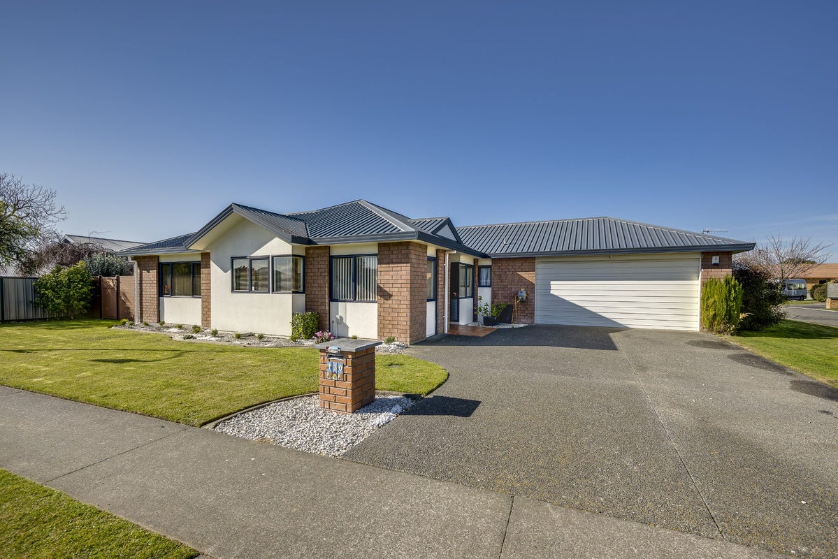 120 Ascot Avenue, Taradale, Napier, Hawke's Bay - Carousel 1