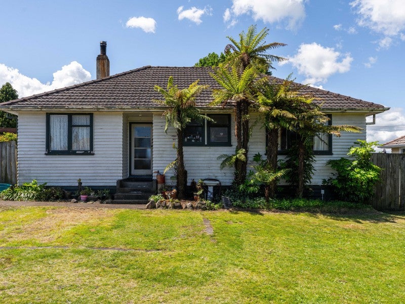 22 Kauri Drive, Wairakei, Taupo - Carousel 1