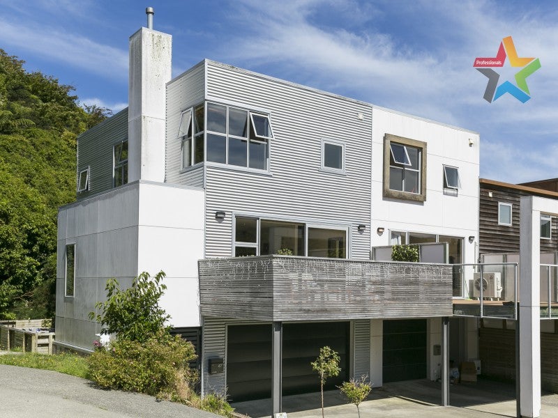 47 Saddleback Grove, Karori, Wellington - Carousel 1