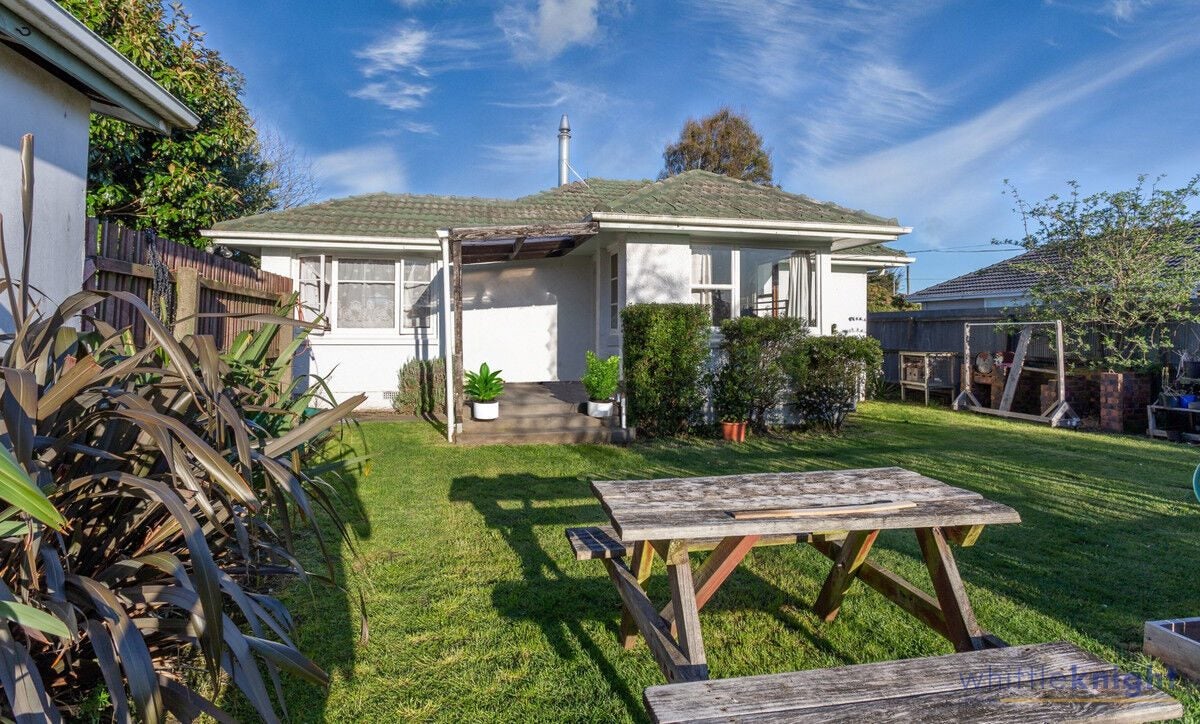 27 Tauiwi Crescent, Hei Hei, Christchurch - Carousel 2