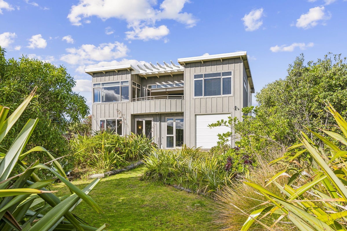 33 Marram Way, Peka Peka - Carousel 1