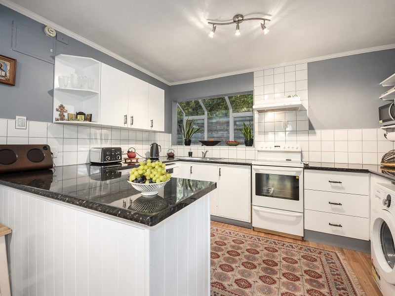 82 Wyndham Road, Pinehaven, Upper Hutt - Carousel 2
