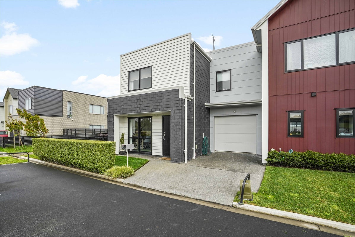 24 Rebekah Crescent, Flagstaff, Hamilton - Carousel 18