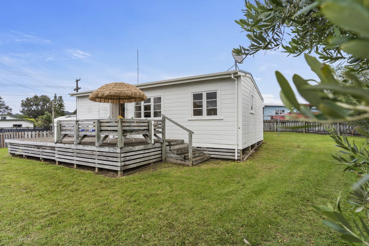 134 Achilles Avenue, Whangamata, Whangamata - Carousel 24