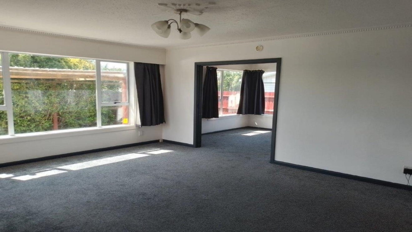 24 Digby Place, Bromley, Christchurch - Carousel 2