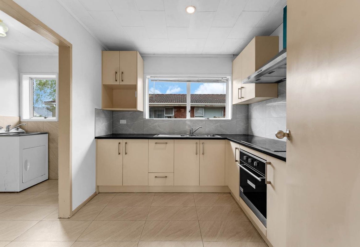 3/75 Haverstock Road, Sandringham, Auckland - Carousel 2