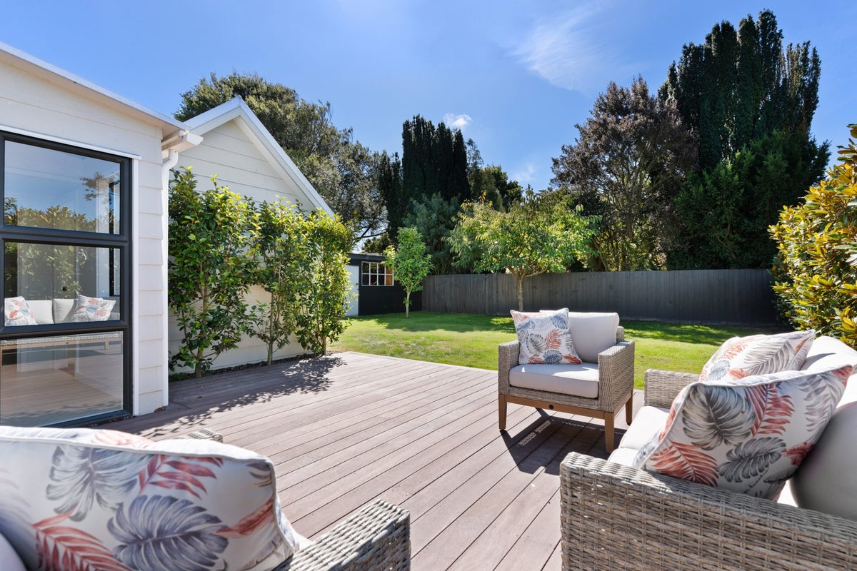 22 Lagan Street, Belfast, Christchurch - Carousel 2