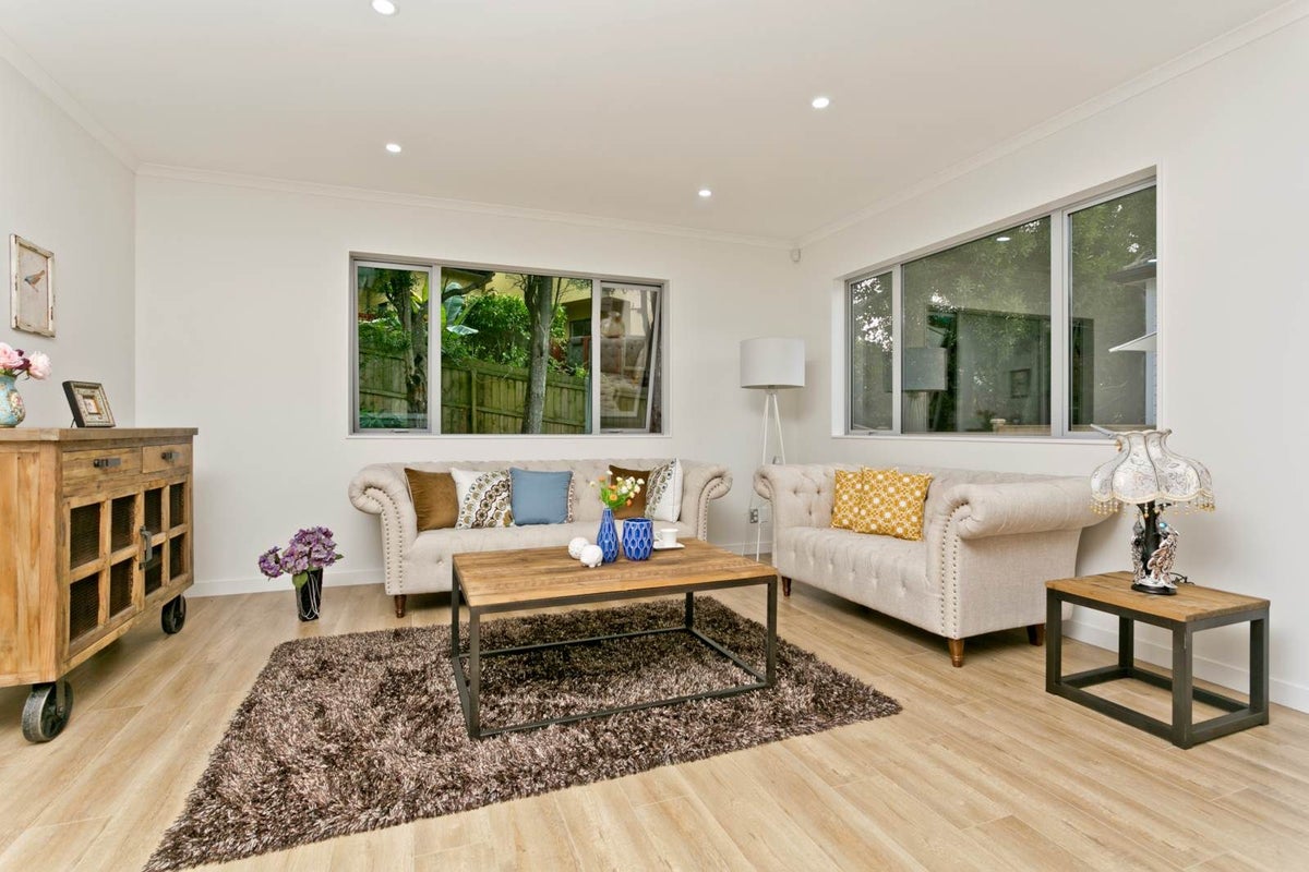128 Admirals Court Drive, Greenhithe, Auckland - Carousel 2