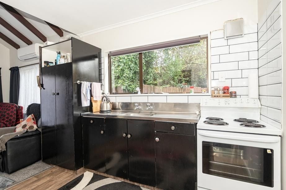 9 Wilson Street, Seaview, Timaru - Carousel 1