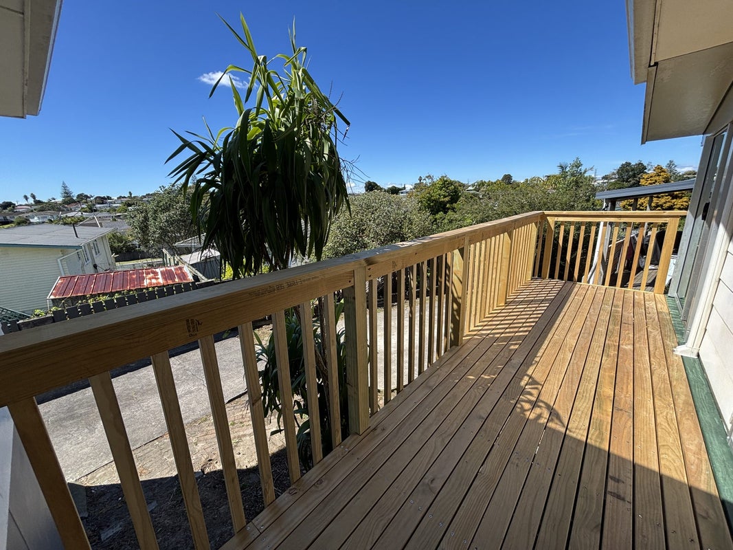 4 Karo Place, Glendene, Auckland - Carousel 2