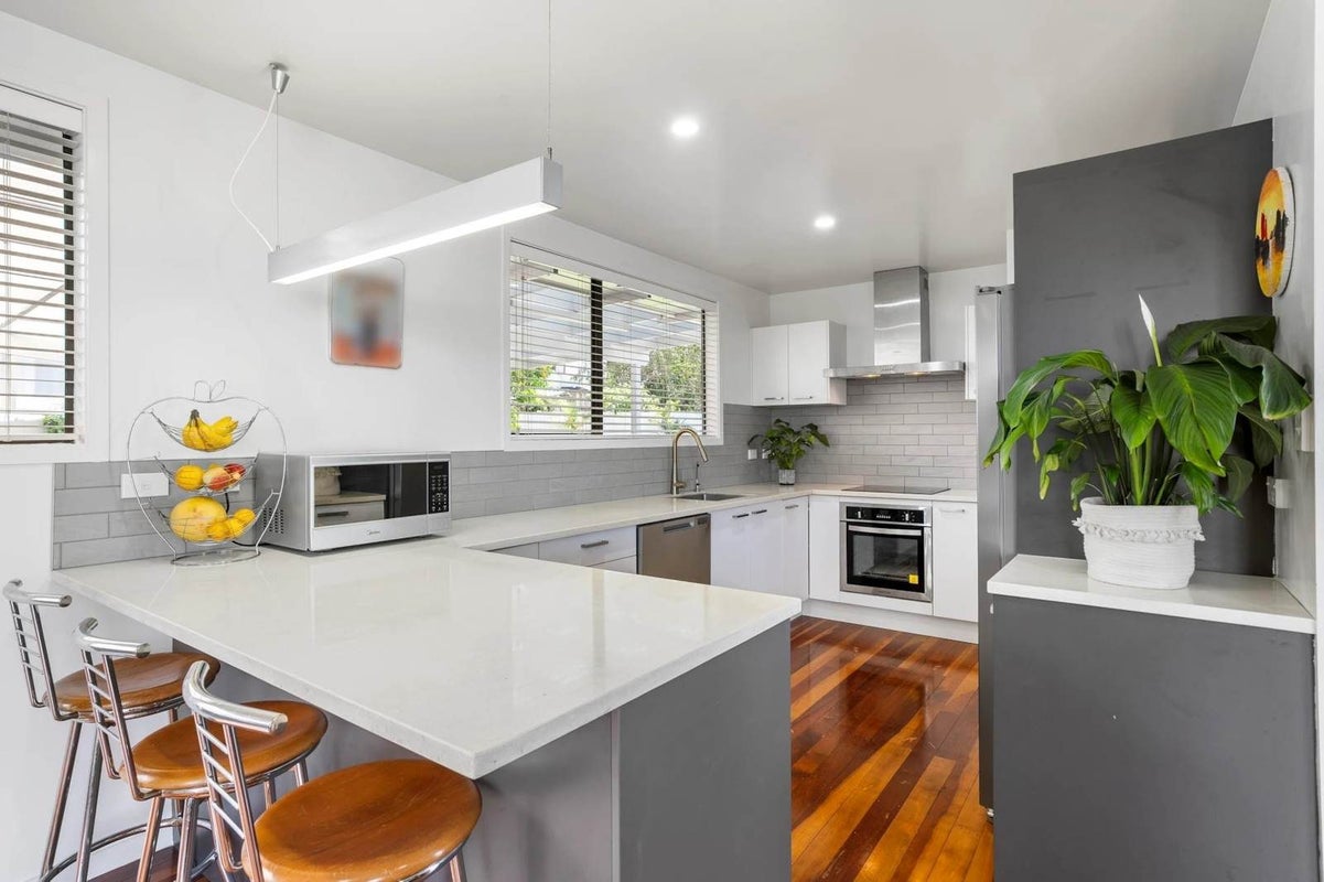 5 Allen Road, Mount Wellington, Auckland - Carousel 1