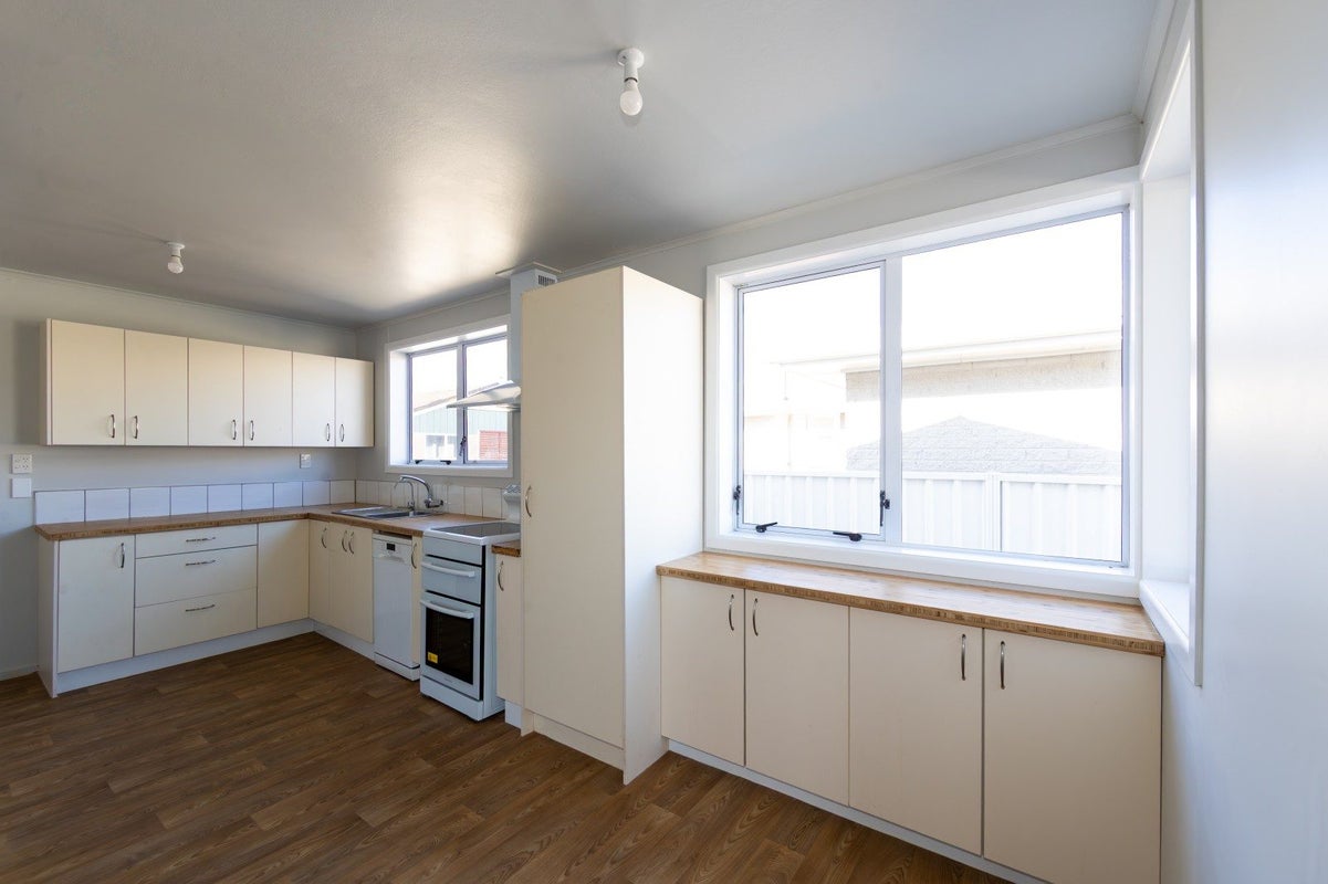 32A Lipscombe Crescent, Havelock North, Havelock North - Carousel 15