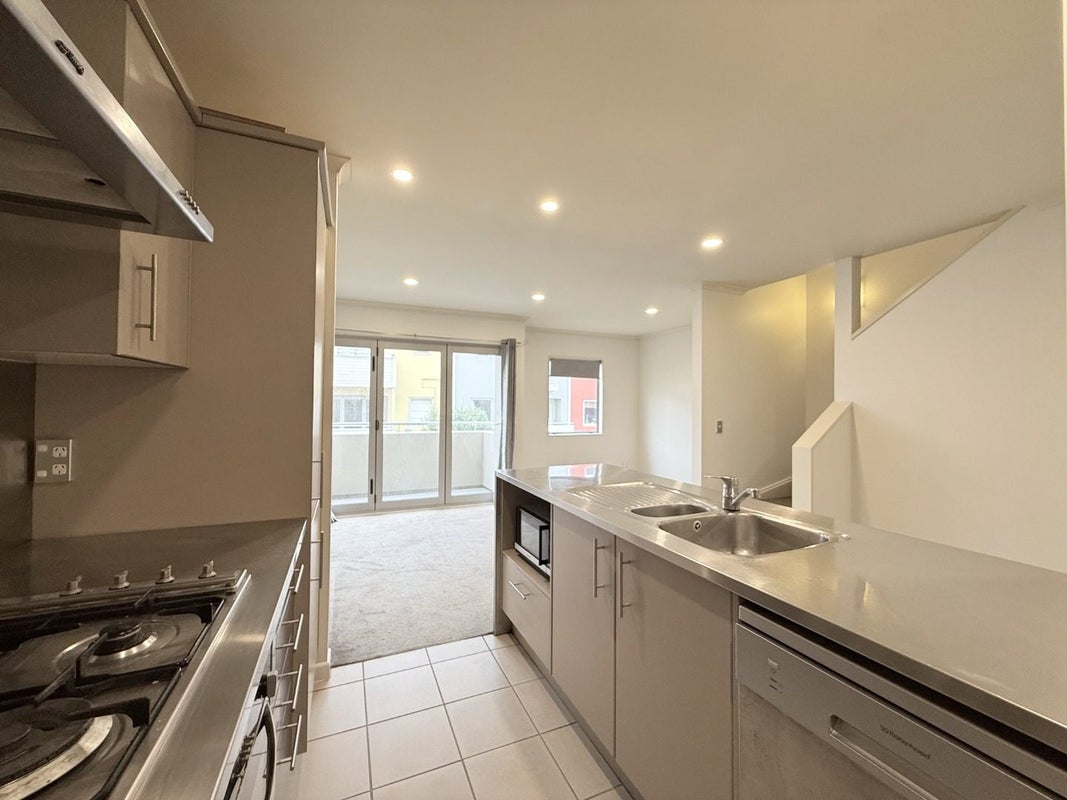 68/305 Evans Bay Parade, Hataitai, Wellington - Carousel 2