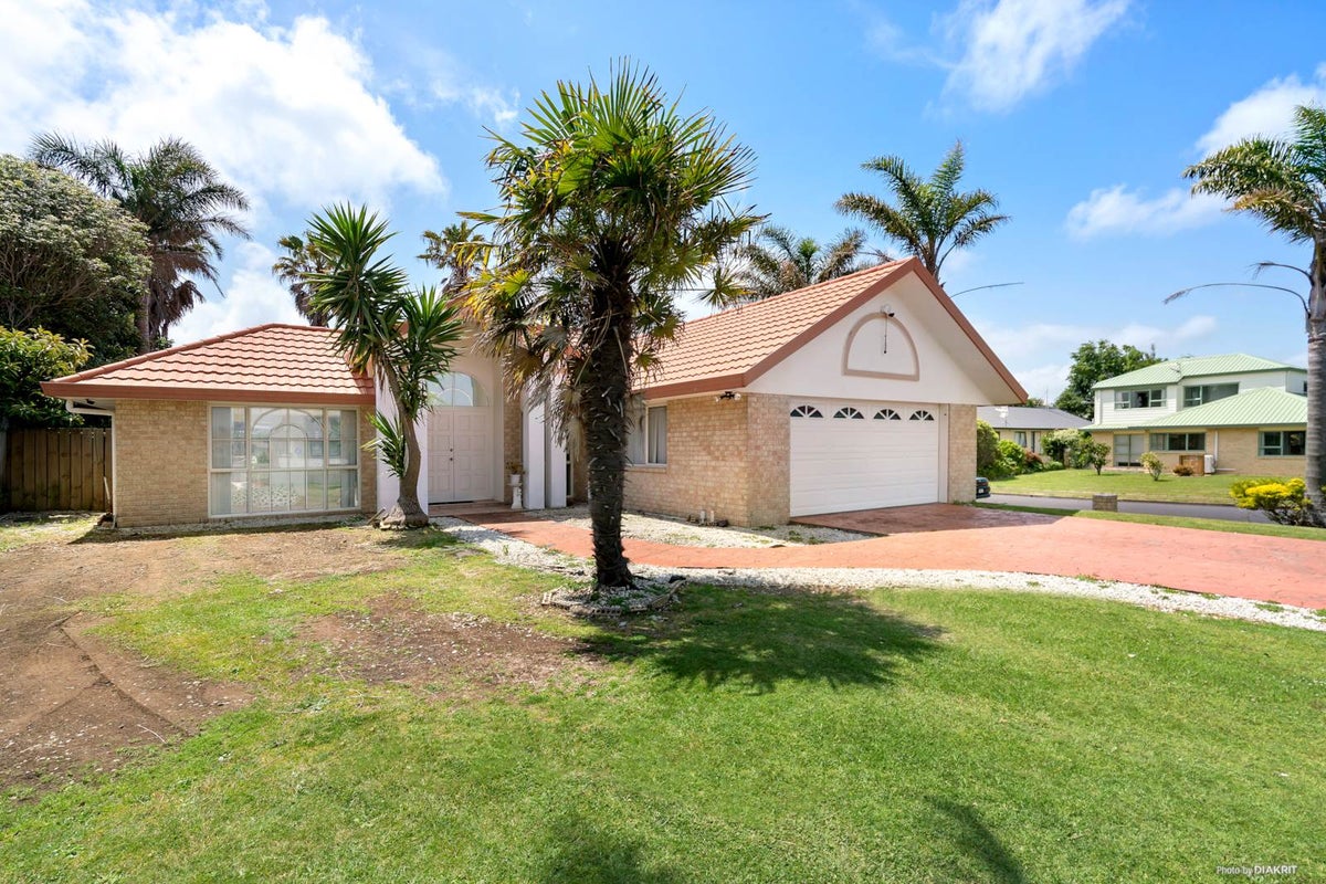 6 Brookesmith Drive, Waiuku, Waiuku - Carousel 2