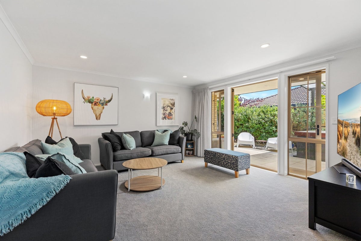 7 Parkwood Place, Papamoa Beach, Papamoa - Carousel 2