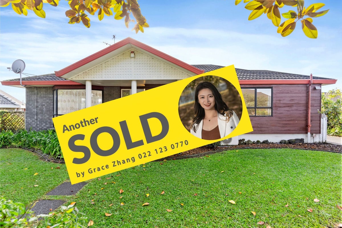 11 Nedlands Place, Burswood, Auckland - Carousel 1