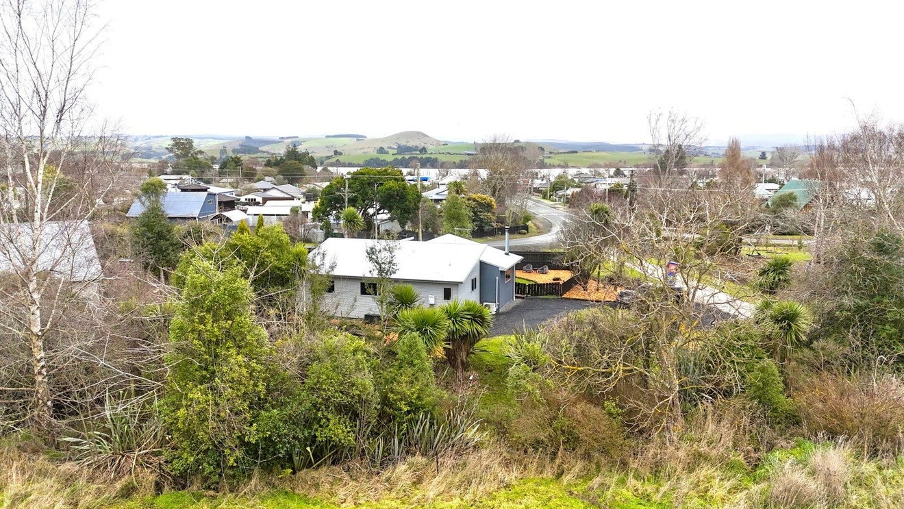 3 Goodwin Street, Waihola - Carousel 36