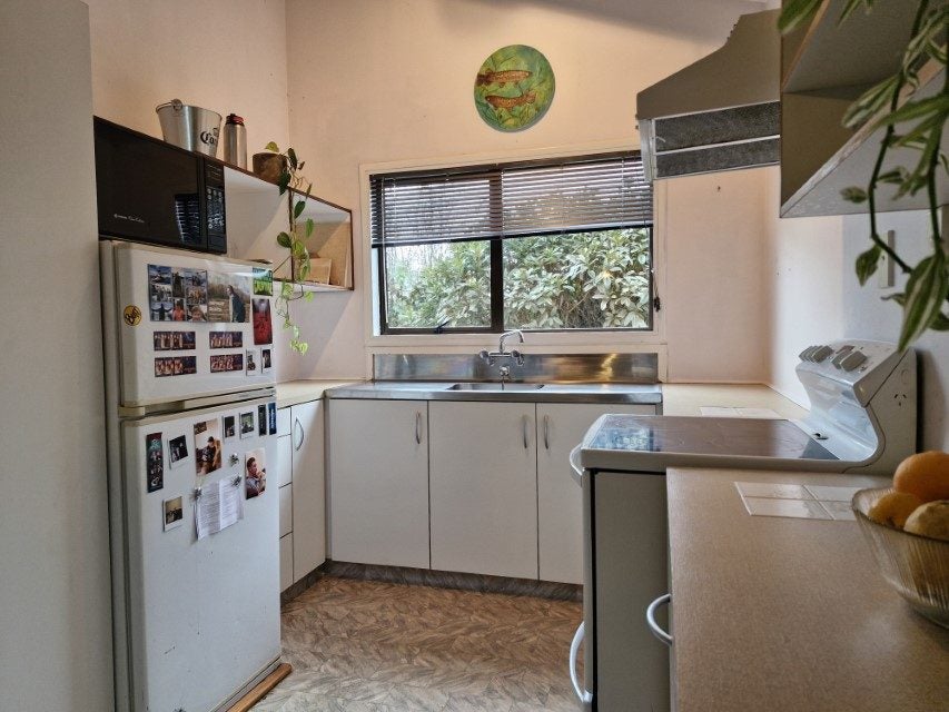 6 Hickford Place, Okato, Okato - Carousel 2