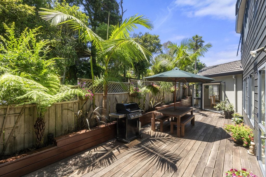 1/27 Holdaway Avenue, Northcote, Auckland - Carousel 2