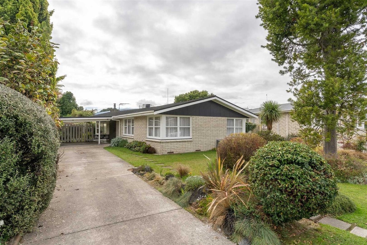 26 Rossiter Place, Chartwell, Hamilton - Carousel 1