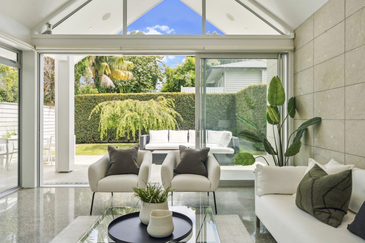 6 Elam Street, Parnell, Auckland - Carousel 2