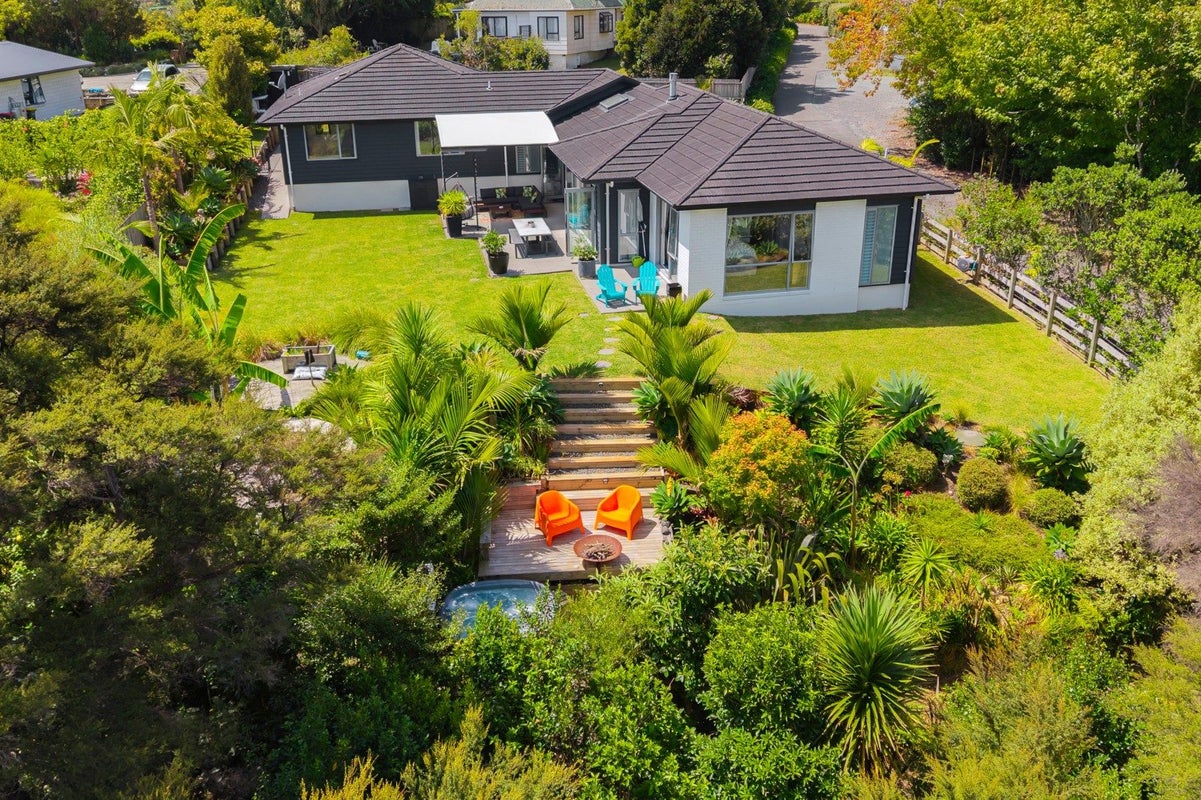 1154A East Coast Road, Redvale, Auckland - Carousel 1
