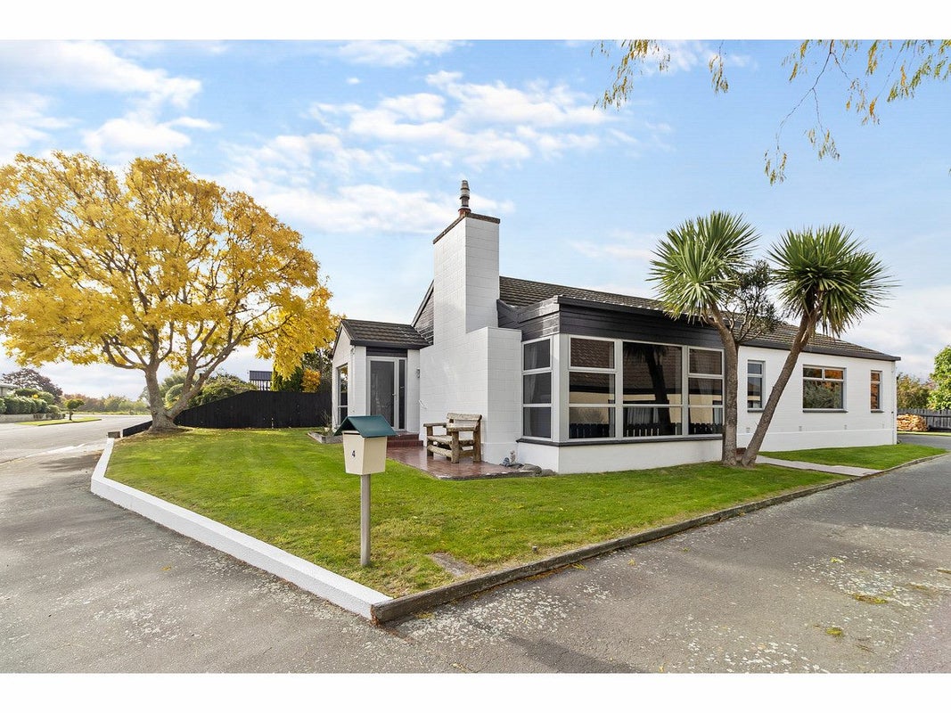 4 Cedar Place, Gleniti, Timaru - Carousel 1