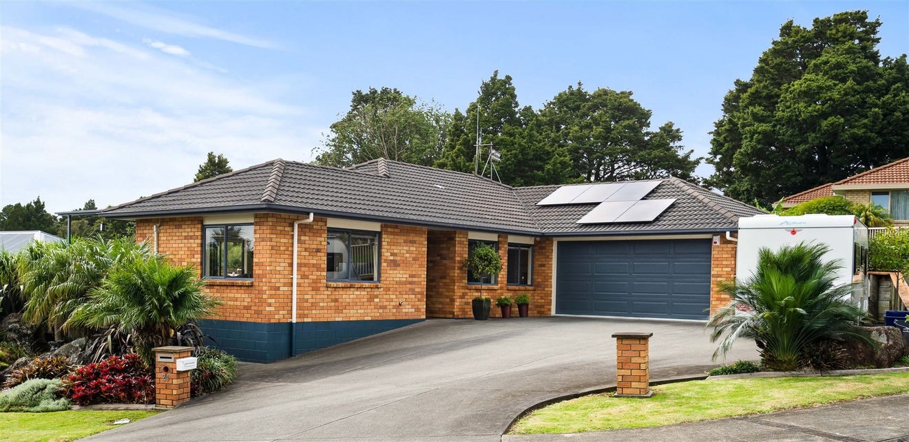 24 Lochiel Place, Kamo, Whangarei - Carousel 1