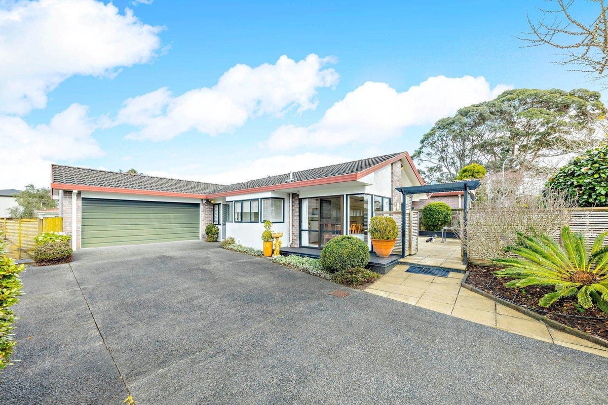 95 Nelson Street, Howick, Auckland - Carousel 1