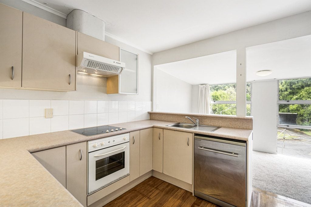 38 Sutherland Road, Point Chevalier, Auckland - Carousel 20