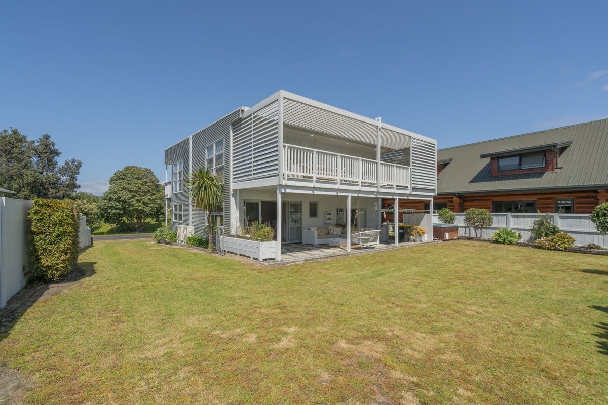 656 Matarangi Drive, Matarangi, Whitianga - Carousel 1
