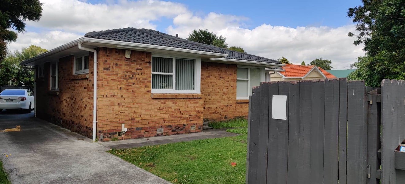 1/27 Manuroa Road, Takanini, Auckland - Carousel 4
