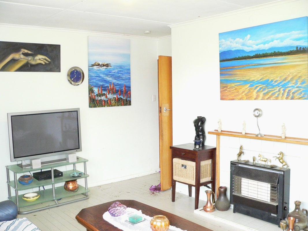 7 Brighton Crescent, Highbury, Palmerston North - Carousel 2